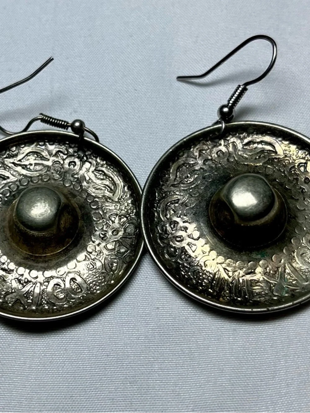 Silver-Tone Embossed Round Drop Sombrero Earrings - Silver - Mexico - Picture 3 of 6